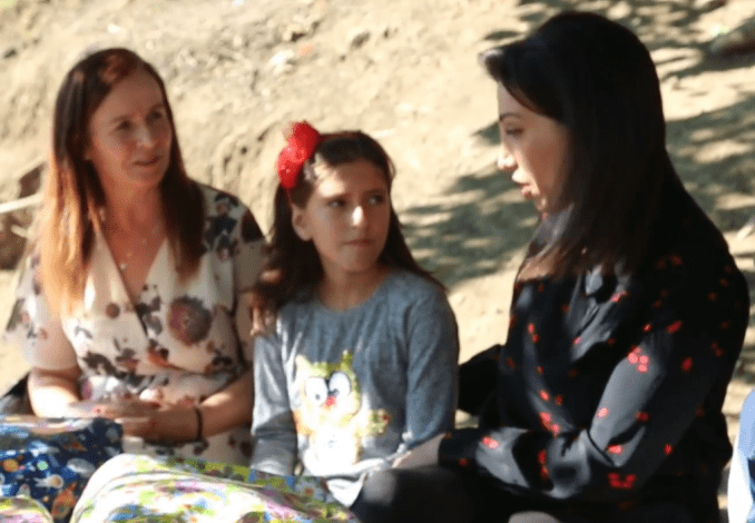PREKËSE/ Humbi ditën e parë të shkollës se s’kishte mjete shkollore, Kushi shkon në shtëpinë e Denisës dhe…
