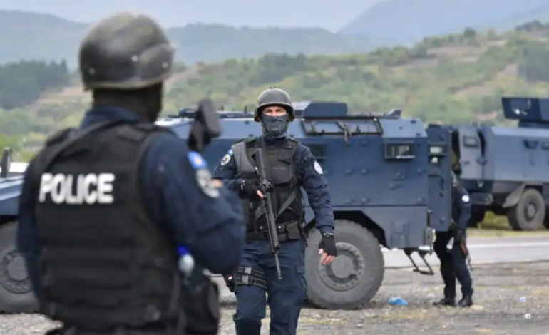 TENSIONET NË VERI/  Dy avionë serb fluturuan pranë kufirit, njësitë speciale të Policisë së Kosovës monitorojnë situatën