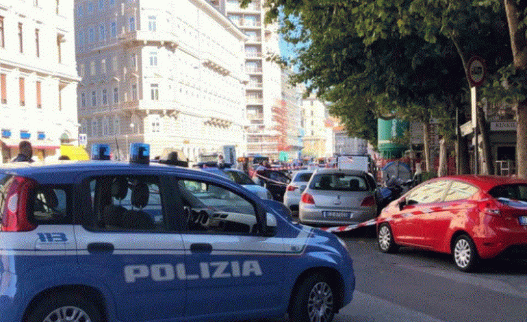 TRONDITËSE/ “PLAS” sherri me armë mes shqiptarëve në Trieste, plagosen 8 persona (PAMJET)