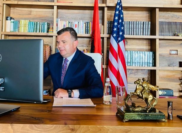 20 VJET NGA 11 SHTATORI/ Balla: Shqipëria pas atij momenti tragjik iu bashkua SHBA si një aleat besnik në…