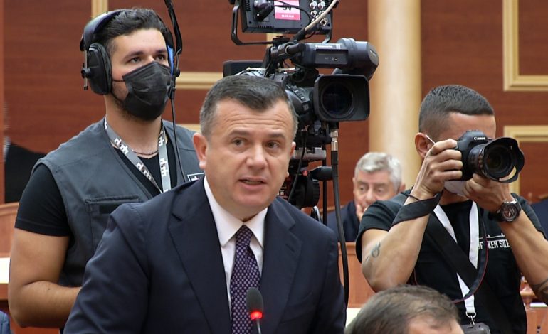 PËRBËRJA E KOMISIONEVE PARLAMENTARE/ Balla: Grupi i PD të ndreqë ndonjë gabim, LSI e PSD të depozitojnë propozimet…