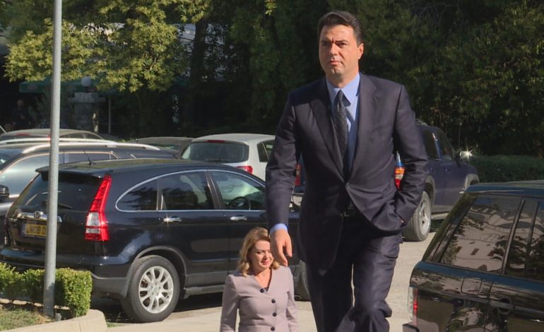 TENSIONET NË PD/ Luzim Basha nis takimet me degët: Sqarojuni demokratëve çështjen e BERISHËS