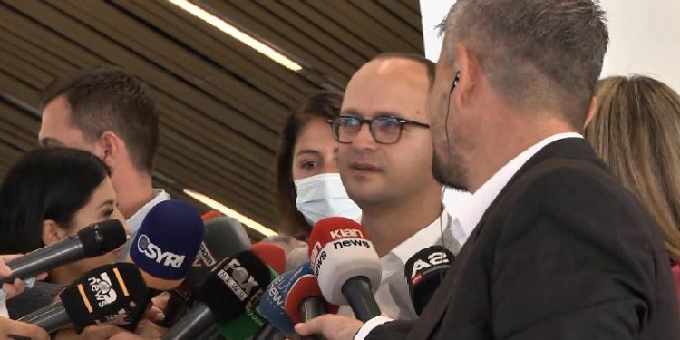 RAMA I JEP POSTIN E RI/ Reagon Bushati: Shpresoj të zgjidhem. Kryetari e theksoi edhe në Asamble se ka vend për…