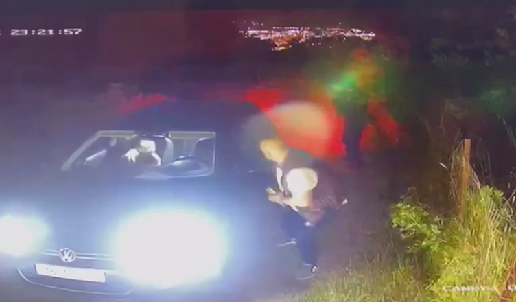 ZBULOHET ARSYEJA E ATENTATIT NDAJ EDISON BEGAJT/ Makina e autorit përfundoi në kanal pas ngjarjes, çfarë u gjet brenda