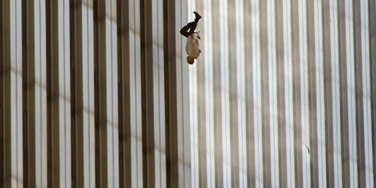9.11/ FBI publikon dokumentin sekret për të vërtetën e rrëzimit të kullave binjake