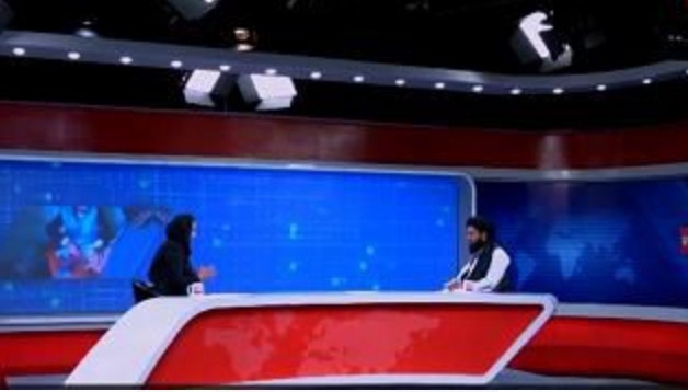 “PO DRIDHESHA…”/ Gazetarja afgane që intervistoi në studio zëdhënësin e talibanëve, STREHOHET në Shqipëri