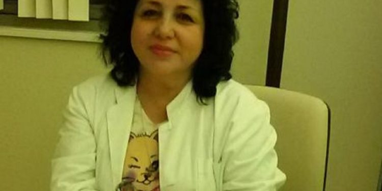 “PRINDËR, MOS NEGLIZHONI…”/ Mjekja: Kemi patur 10-11 shtrime të fëmijëve me COVID në ditë. Ka rritje…