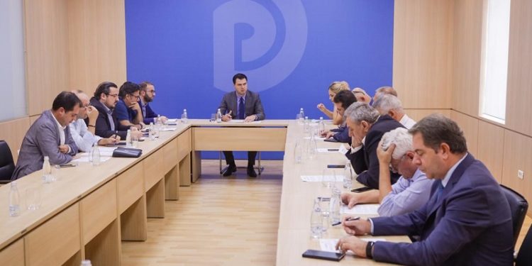 PËRJASHTIMI I BERISHËS/ Zbardhet DEBATI I PLOTË në mbledhjen e PD: Na ra rrufeja në…