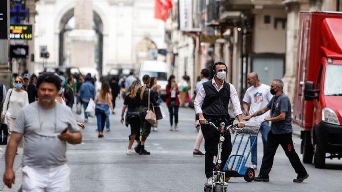 COVIDI NË ITALI/ Vijojnë shifrat e larta e të infektuarëve, humbin jetën 57 persona