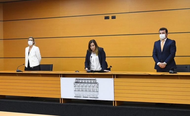 VETTINGU/ Përjashtohet nga drejtësia gjyqtari i “skandaleve”: Si u denoncua Piro Sota nga Tahiri dhe Bledi Çuçi