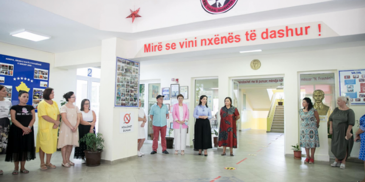 “SHFRYTËZOJENI KËTË MUNDËSI”/ Kushi mesazh për nxënësit, prindërit dhe mësuesit në ditën e fillimit të mësimit plotësues