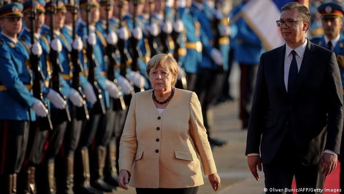 DIALOGU KOSOVË SERBI/ DW: Merkel po largohet pa i zgjidhur disa probleme