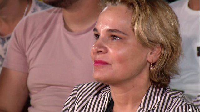BËHET E GJALLË PAS SHUMË KOHËSH/ Monika Kryemadhi uron ditëlindjen e LSI-së: Misioni vazhdon