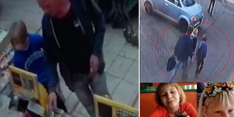 PËRDHUNOI DHE VRAU DY TË MITURAT/ Dalin pamjet shokuese të pedofilit rus duke u blerë ëmbëlsira