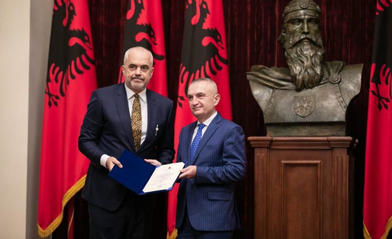 E FUNDIT/ Rama dhe ministrat e rinj betohen nesër në presidencë