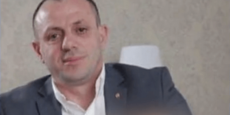 EFEKTIVI U VRA NË KRYE TË DETYRËS/ Sot zhvillohen homazhet për nënkomisarin Saimir Hoxha