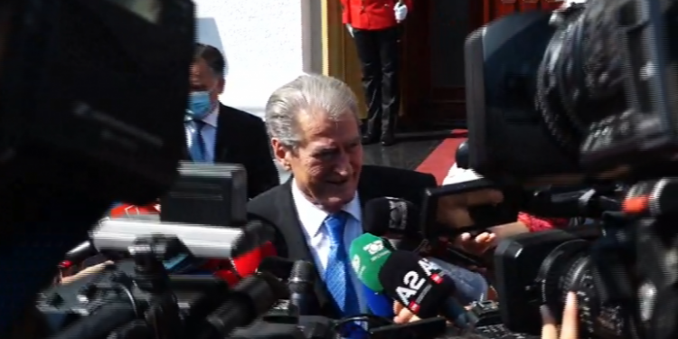 ARRESTIMI NGA SPAK? Berisha: I hapur, por provat e sajuara do u kthehen në bumerang. Kërcënimet për fëmijët e mi…