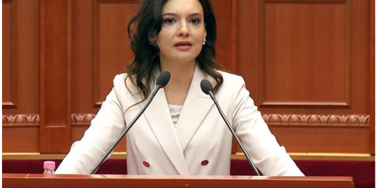 “NUK MË HIQET NGA MENDJA”/ Spiropali për VRASJEN e Sabrina Bengajt: Drejtësia liroi kriminelin