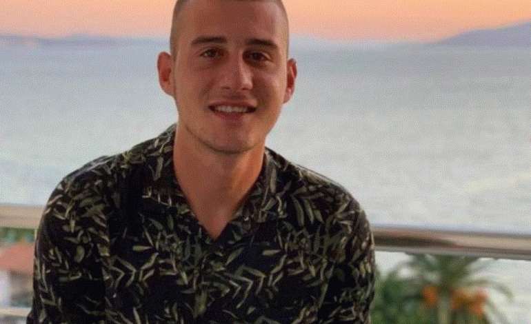 VRAU POLICIN SAIMIR HOXHA/ Nëna e Aldi Ramës bën reagimin e parë në rrjetet sociale pas vdekjes së të birit