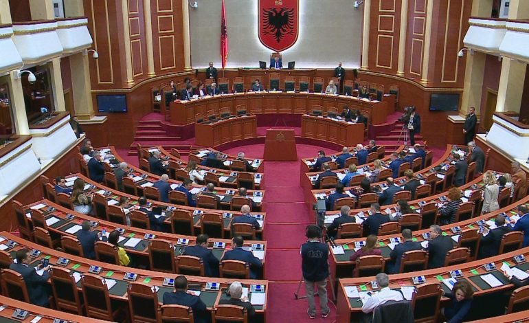 SOT NIS LEGJISLATURA E X E KUVENDIT TË SHQIPËRISË/ Seanca e parë në orën 10:00! Pasdite deputetët do të bëjnë betimin