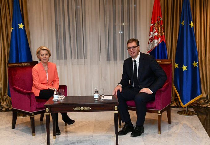 TAKIM ME VUÇIÇ/ Von der Leyen: Të përdoret dialogu i lehtësuar nga BE për zgjidhjen e situatës me Kosovën