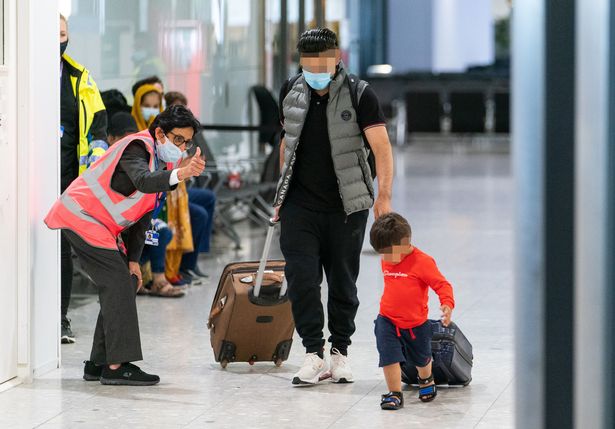 BRITANI/ Afganët të lodhur nga jetesa në hotele: Duam të kthehemi në shtëpi