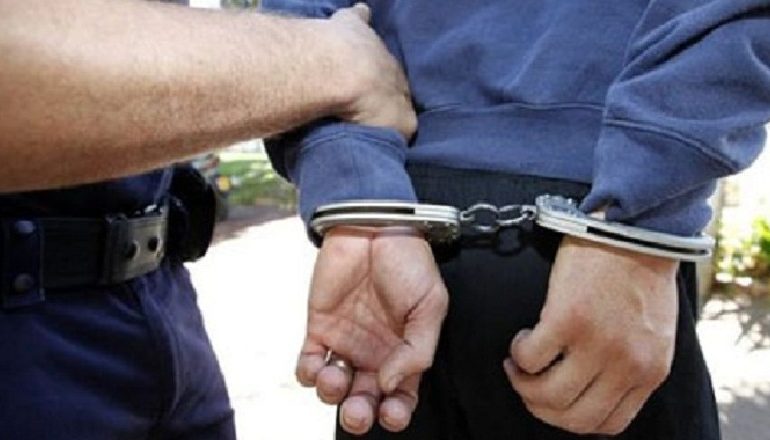 AKSION POLICOR NË TIRANË/ Menaxheri dhe punonjësja vjedhin kompaninë në shifrën e 3.5 mln lekëve, por në fund e pësojnë
