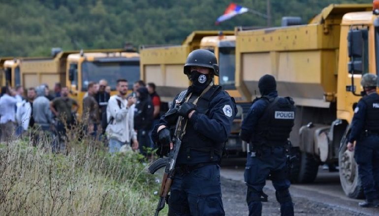 RECIPROCITETI PËR TARGAT MES KOSOVËS DHE SERBISË/ Sot pritet zhbllokimi i dy pikave kufitare Jarinjë dhe Bërnjak