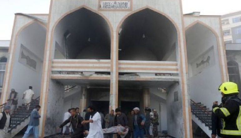 SHPËRTHEN BOMBA NË NJË XHAMI NË KABUL/ Humbin jetën disa qytetarë