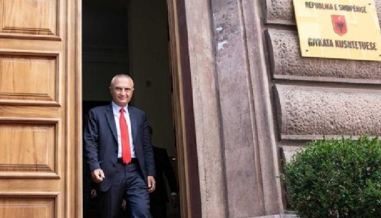 KUSHTETUESJA/ Nga bllokimi i seancës plenare tek dërgimi në “Venecia”, hapat dhe skenarët për fatin e Ilir Metës