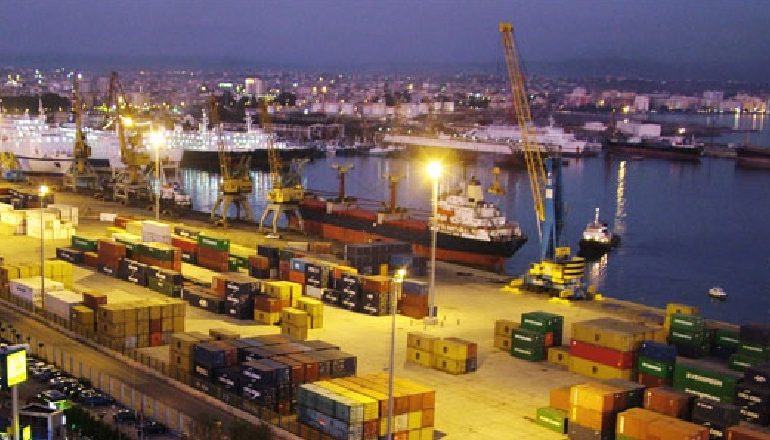 KAPET KOKAINË NË PORTIN E DURRËSIT/ U gjet në një kamion që ishte nisur drejt Italisë! Prangoset drejtuesi i mjetit