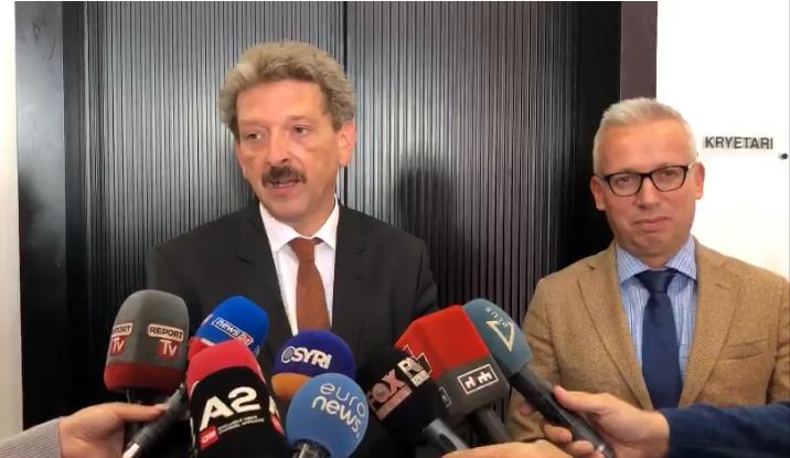 “SHQIPËRIA KA BËRË GJITHÇKA QË DUHET…”/ Ambasadori slloven flet nga Korça: Bllokimi vjen nga…