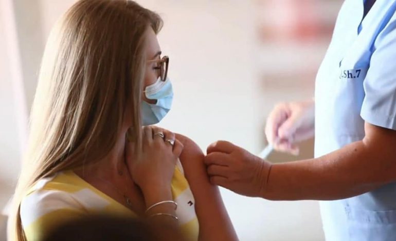 THIRRJE PËR STUDENTËT/ Rama: Shfrytëzoni javën e vaksinimit masiv