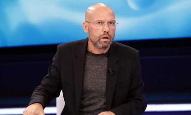 HABIT Manjani: Luli prezanton ide idiote, komunist që ka zabtuar PD dhe padrejtësisht dhe opozitën zyrtare