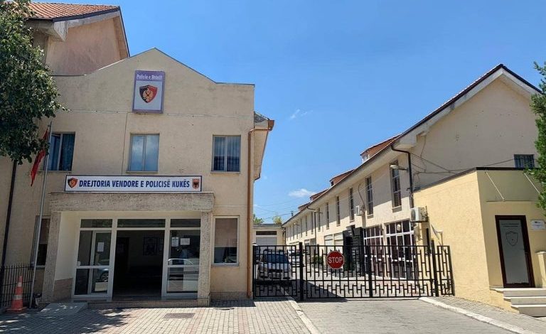 I DËNUAR ME BURG PËR KUNDËRSHTIM TË POLICËVE/ Arrestohet 45-vjeçari në Tropojë (EMRI)