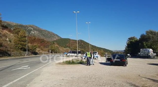 FESTA E “JO”-SË NË GREQI/ “Blindohet” nga policia aksi nacional Kakavijë-Gjirokastër (PAMJET)