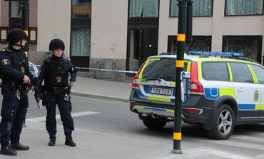 U PLAGOSËN 16 PERSONA/ Shpërthimi në bllokun e apartamenteve në Suedi, policia shpall në kërkim një 50-vjeçar