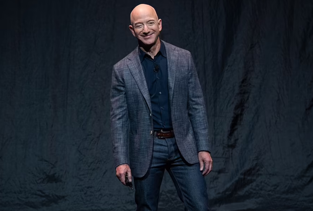 KUSHTON 500 MILIONË DOLLARË/ FOTOT e para nga super jahti i Jeff Bezos
