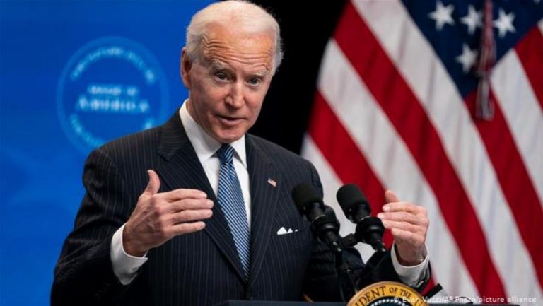 TAKIMI I PARË ME NJË UDHËHEQËS AFRIKAN/ Presidenti Biden pret presidentin kenian Uhuru Kenyatta