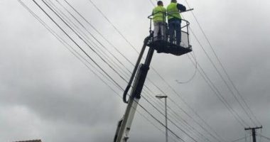 ERA E FORTË KËPUT TELAT/ Miloti dhe gjysma e Kurbinit pa drita