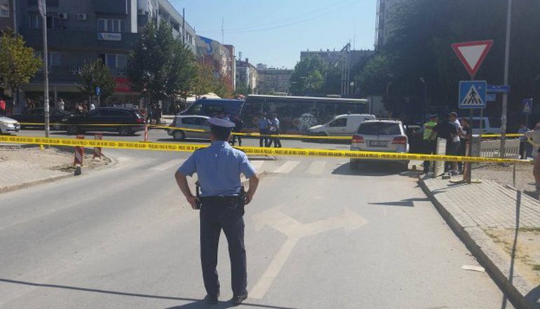 TË SHTËNA NË TIRANË! Plagosen DY persona tek ish Parku i autobuzave (DETAJET E FUNDIT)