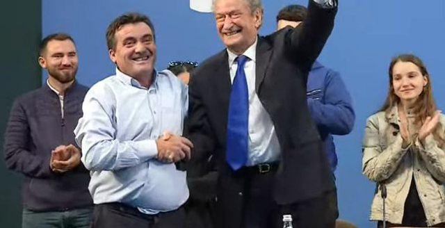 “LE TË VDES I QETË TANI”/ Berisha i realizon ëndrrën militantit