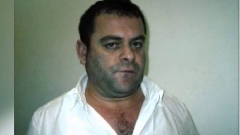 ATENTATI NË FIER/ Policia i shkon në shtëpi Ben Qimes, por nuk e gjen. Ja çfarë deklaruan familjarët