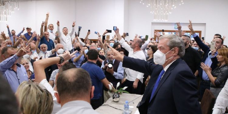 “FOLTORJA”/ Si po tallet me demokratët me aksionin për rrëzimin e Bashës, refuzon me çdo kusht përballjen e…