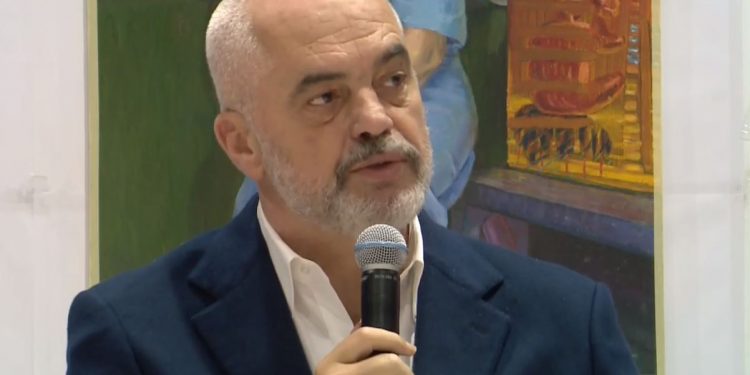 “DO BËJMË NJË SISTEM KU…”/ Rama: Orët e informatikës s’do jepen më nga mësues fizike