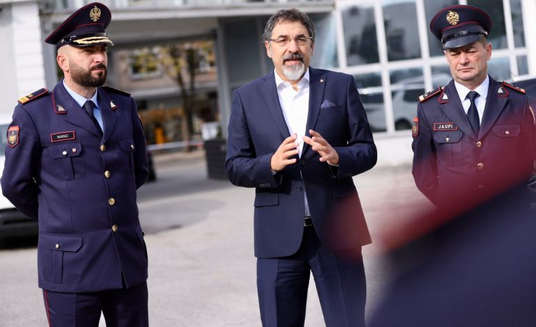 APLIKIMET PËR SHKOLLËN E POLICISË/ Çuçi thirrje të rinjve: Nisni karrierën duke ruajtur integritetin moral dhe profesional