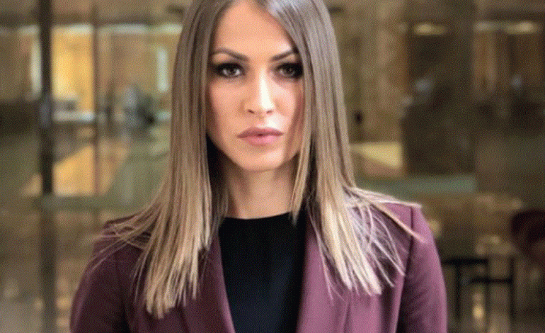 SKANDALI I ZYRTARES SË ARRESTUAR SERBE/ Ddalin fotot intime që i kishte dërguar një ministri