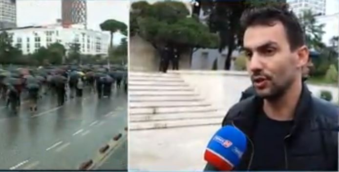 PROTESTA PËR RRITJEN E ÇMIMEVE/ Avokati Lapaj: S’largohem nga ky shesh derisa të ketë…