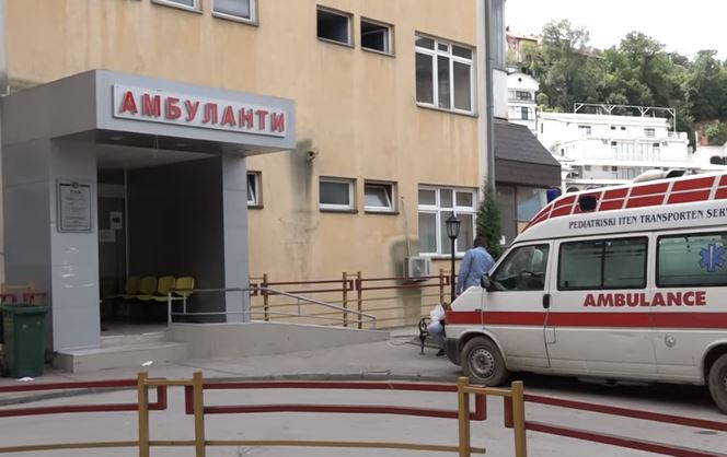 E INFEKTUAR ME COVID-19/ Humb jetën 17-vjeçarja në Maqedoninë e Veriut