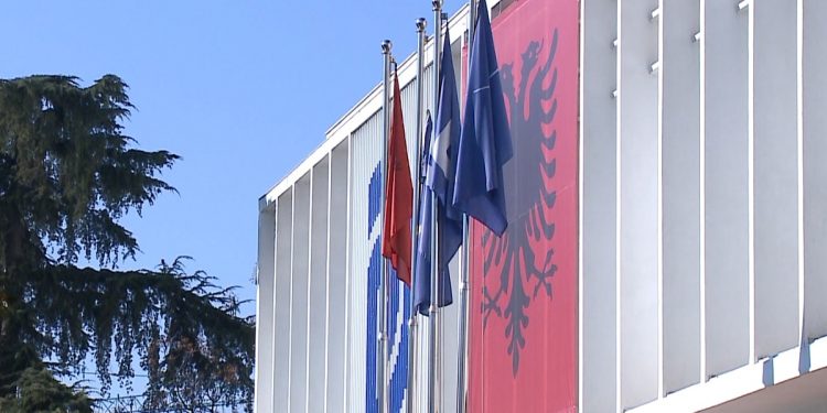 NGA SPAK TEK SHISH/ Cilat janë 21 kërkesat e PD për hetimin e 25 prillit